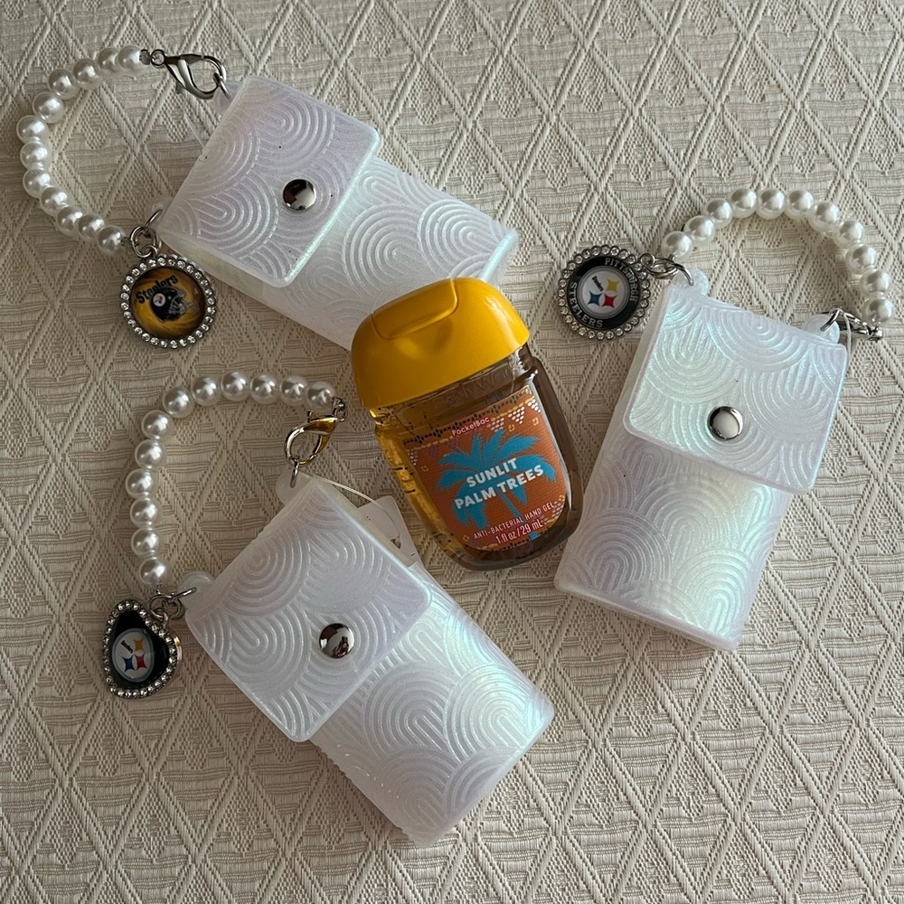 Pittsburgh Steelers Purse Charm/Handsanitizer Holder - Picture 7 of 11